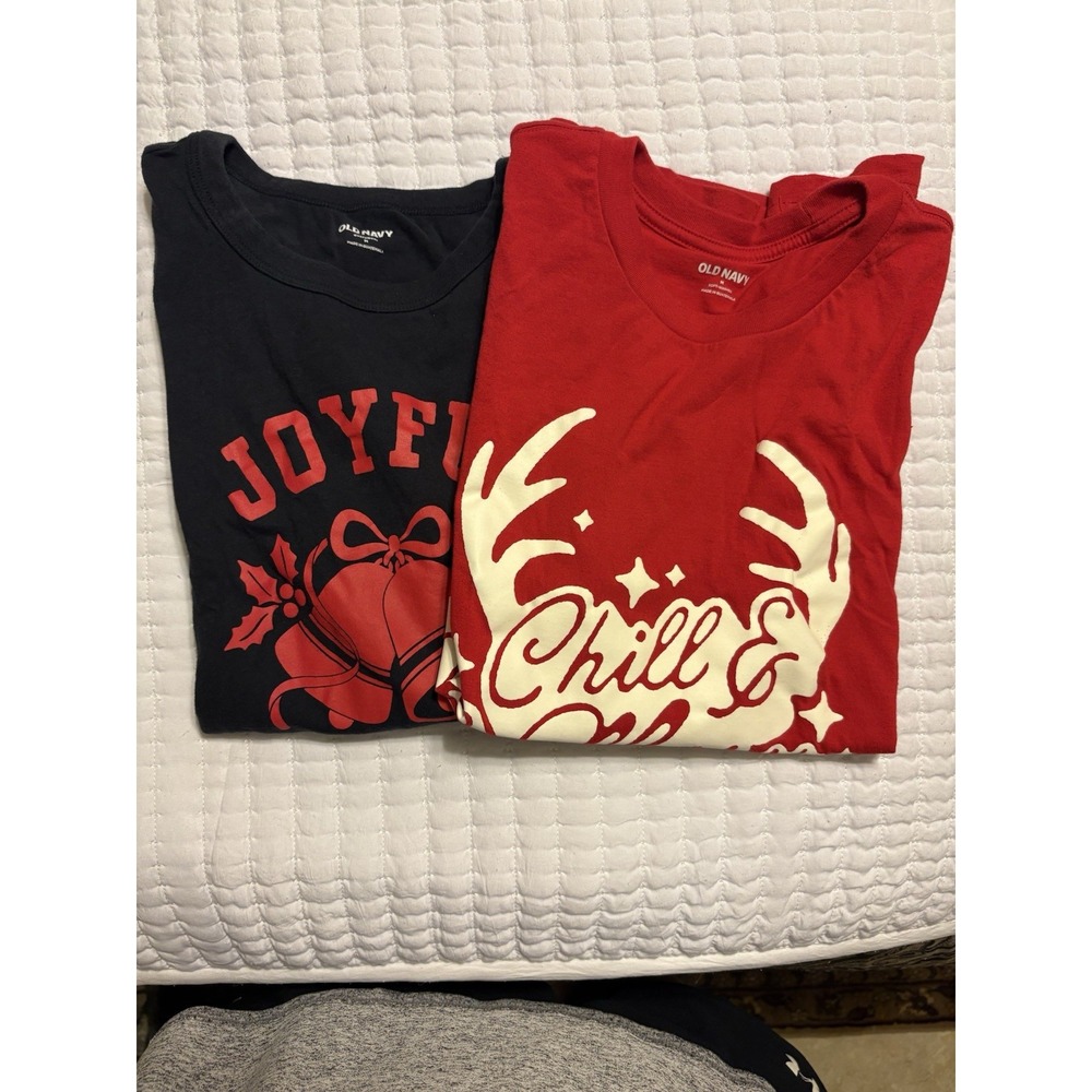 Old Navy Women's Lot Of 2 Holiday Tees, Size Medium, Shortsleeved